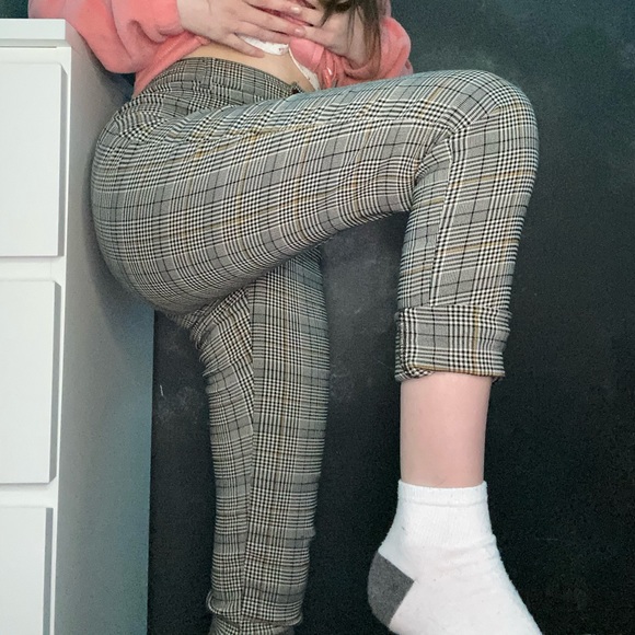 Garage Plaid Pants - Picture 3 of 4